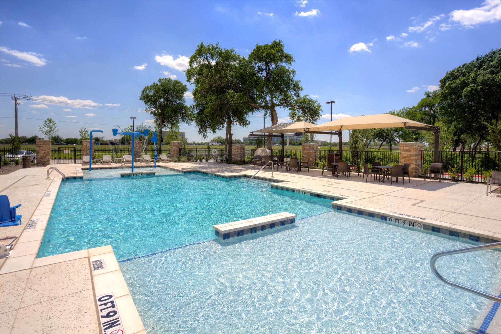 Hampton Inn & Suites Dallas/Plano-East Dış mekan fotoğraf